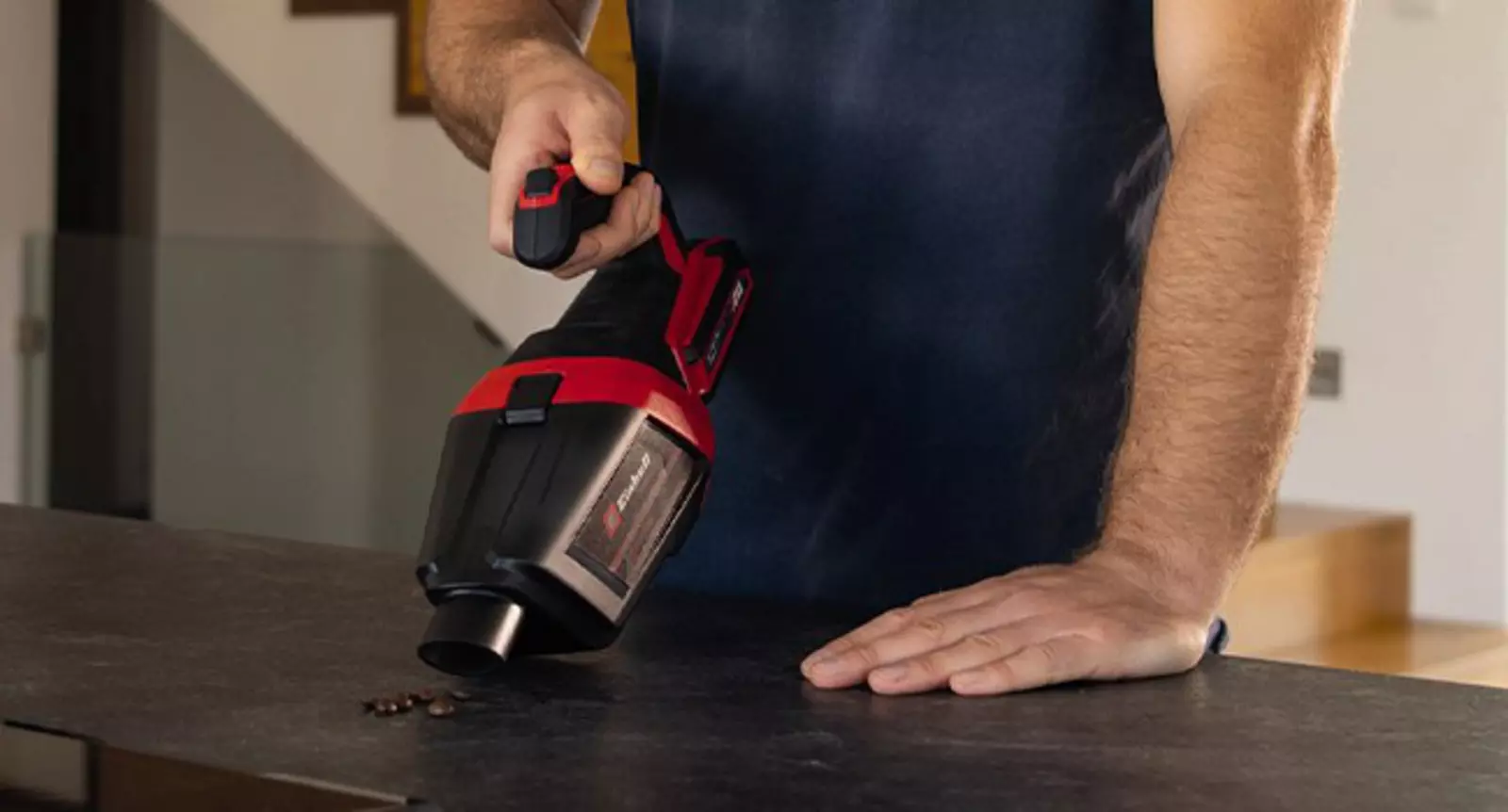 手持式真空吸尘器,使用方便